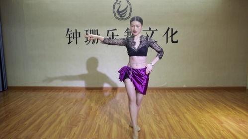丝袜无内广场舞视频下载,潮流舞蹈魅力瞬间捕捉
