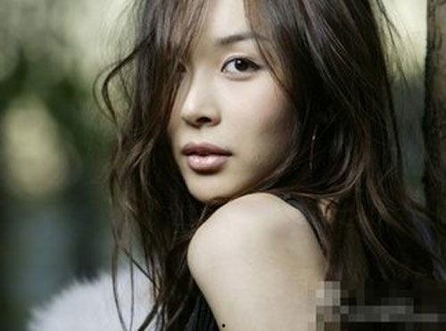 国外变性女明星,国外变性女明星的璀璨人生